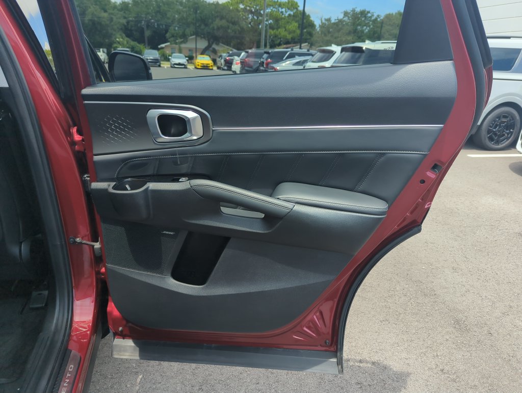 Used 2021 Kia Sorento SX FWD image 34