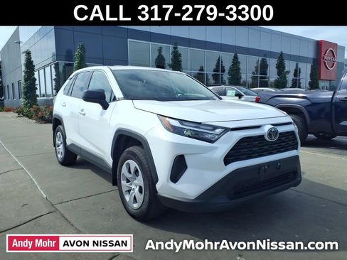 Used 2025 Toyota RAV4 LE AWD/4WD image 2