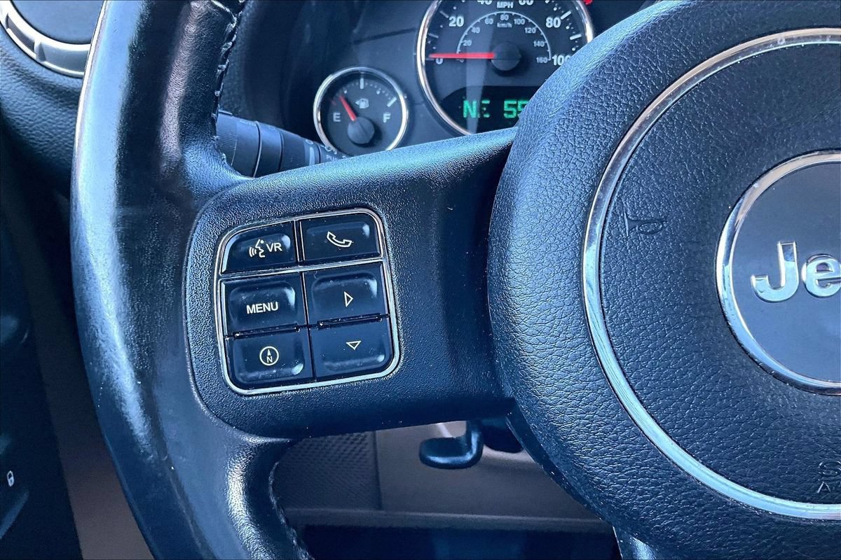 Used 2012 Jeep Wrangler Unlimited Sahara w/ Dual Top Group AWD/4WD image 22