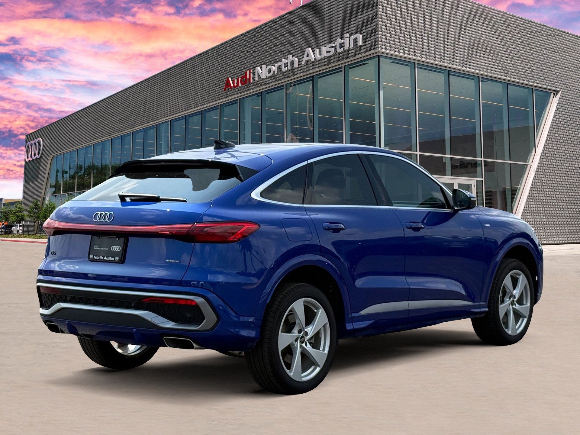 Certified 2025 Audi Q5 Premium Plus w/ Premium Plus AWD/4WD image 9