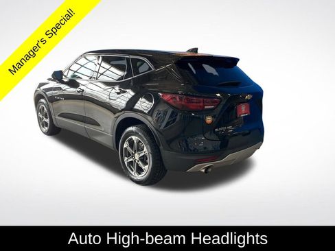 Used 2025 Chevrolet Blazer LT AWD/4WD image 19