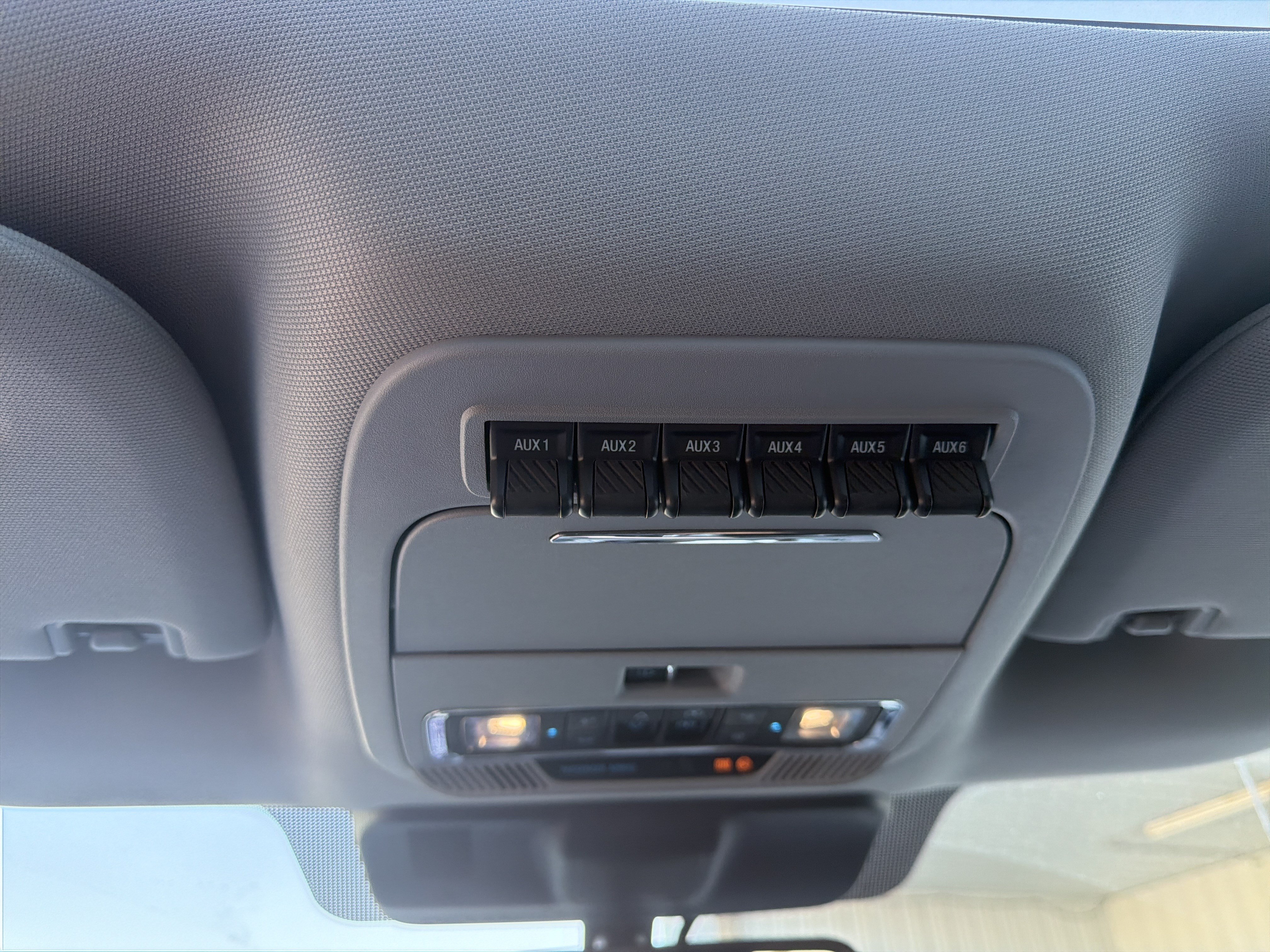 Used 2023 Ford F350 Lariat w/ Lariat Ultimate Package AWD/4WD image 49