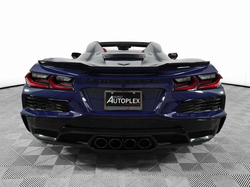Used 2025 Chevrolet Corvette Z06 w/ Battery Protection Package image 9