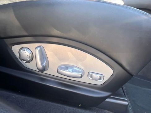 Used 2016 Porsche Panamera 4S image 30