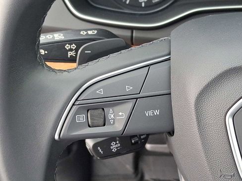 Certified 2023 Audi Q5 2.0T Premium w/ Convenience Package image 17