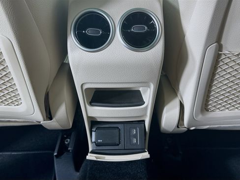 Certified 2026 Mercedes-Benz GLA 250 4MATIC image 33