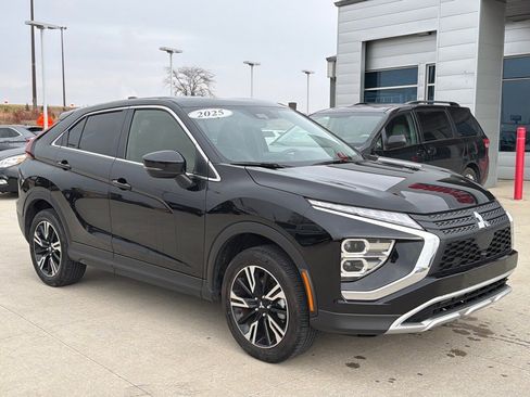 Used 2025 Mitsubishi Eclipse Cross SE image 2
