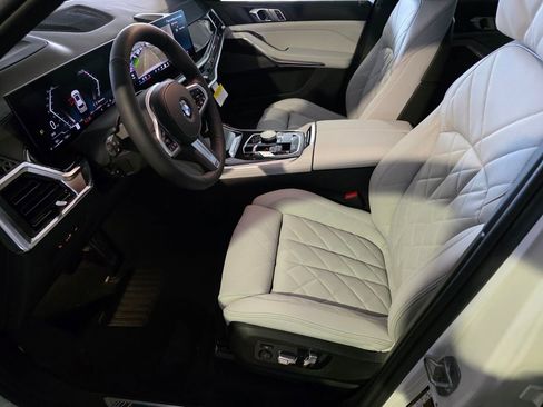 New 2026 BMW X5 sDrive40i w/ M Sport Package RWD image 7