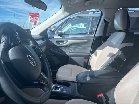 Used 2022 Ford Escape SEL image 29