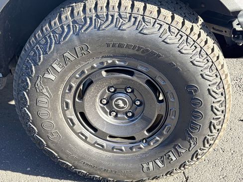 Used 2025 Ford Bronco Badlands AWD/4WD image 4