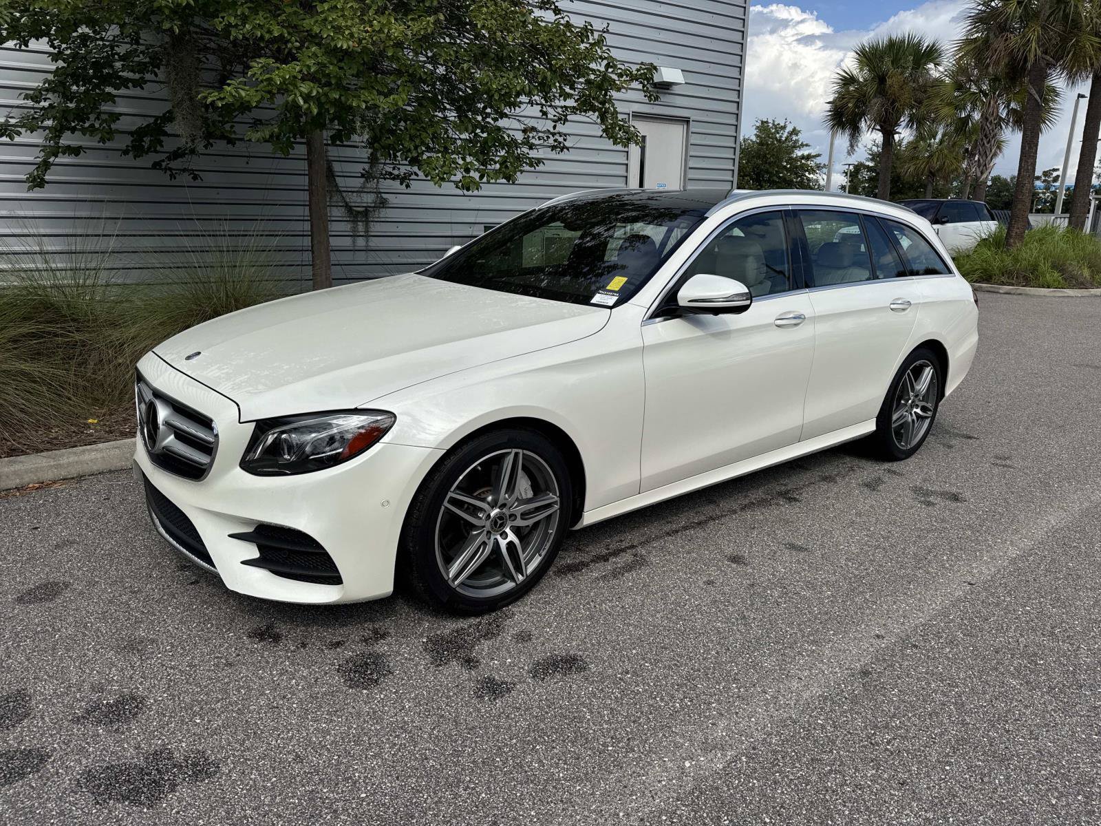 Used 2019 Mercedes-Benz E 450 4MATIC Wagon image 1