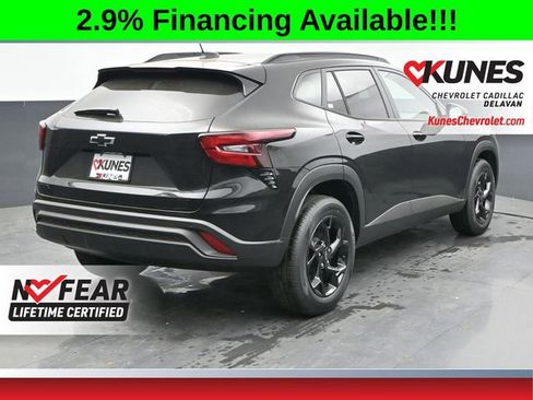 New 2026 Chevrolet Trax LT w/ Driver Confidence Package FWD image 7