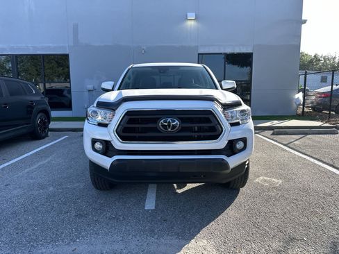 Used 2022 Toyota Tacoma SR5 w/ Technology Package RWD image 12