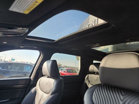 Used 2024 Hyundai Palisade Calligraphy image 11