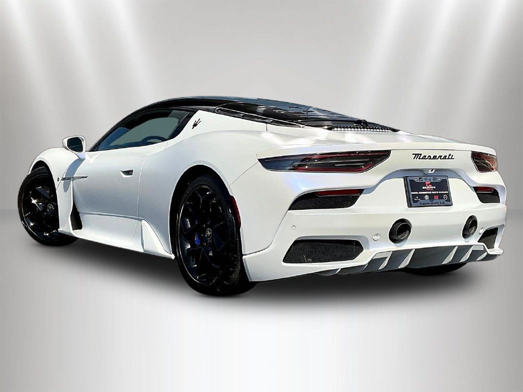 Used 2022 Maserati MC20 Coupe RWD image 4