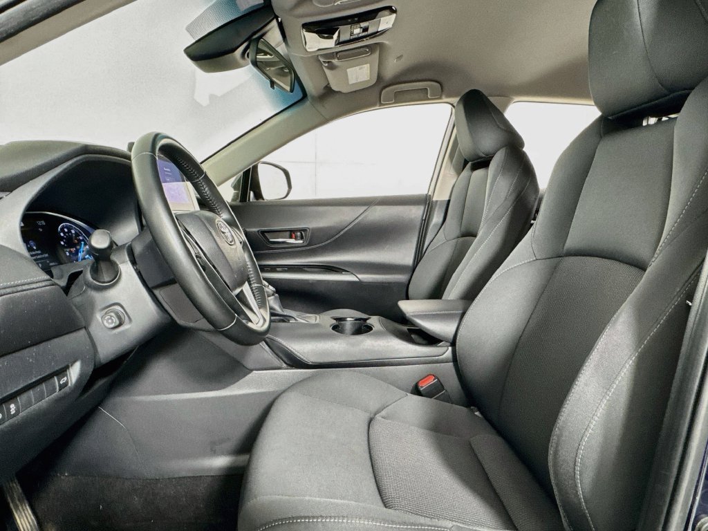 Used 2024 Toyota Venza LE AWD/4WD image 10