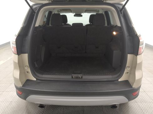 Used 2018 Ford Escape SE w/ Ford Safe & Smart Package FWD image 29