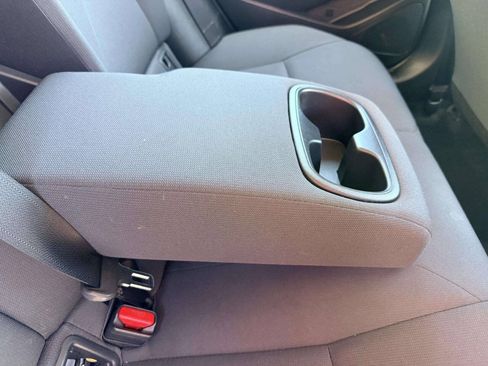 Used 2022 Toyota Corolla LE FWD image 24