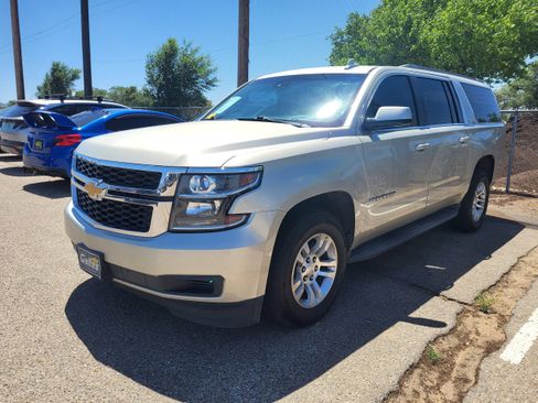 Used 2017 Chevrolet Suburban LT AWD/4WD image 1