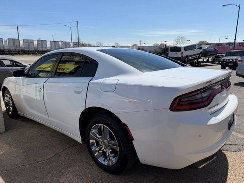 Used 2015 Dodge Charger SE w/ Popular Equipment Group RWD image 5
