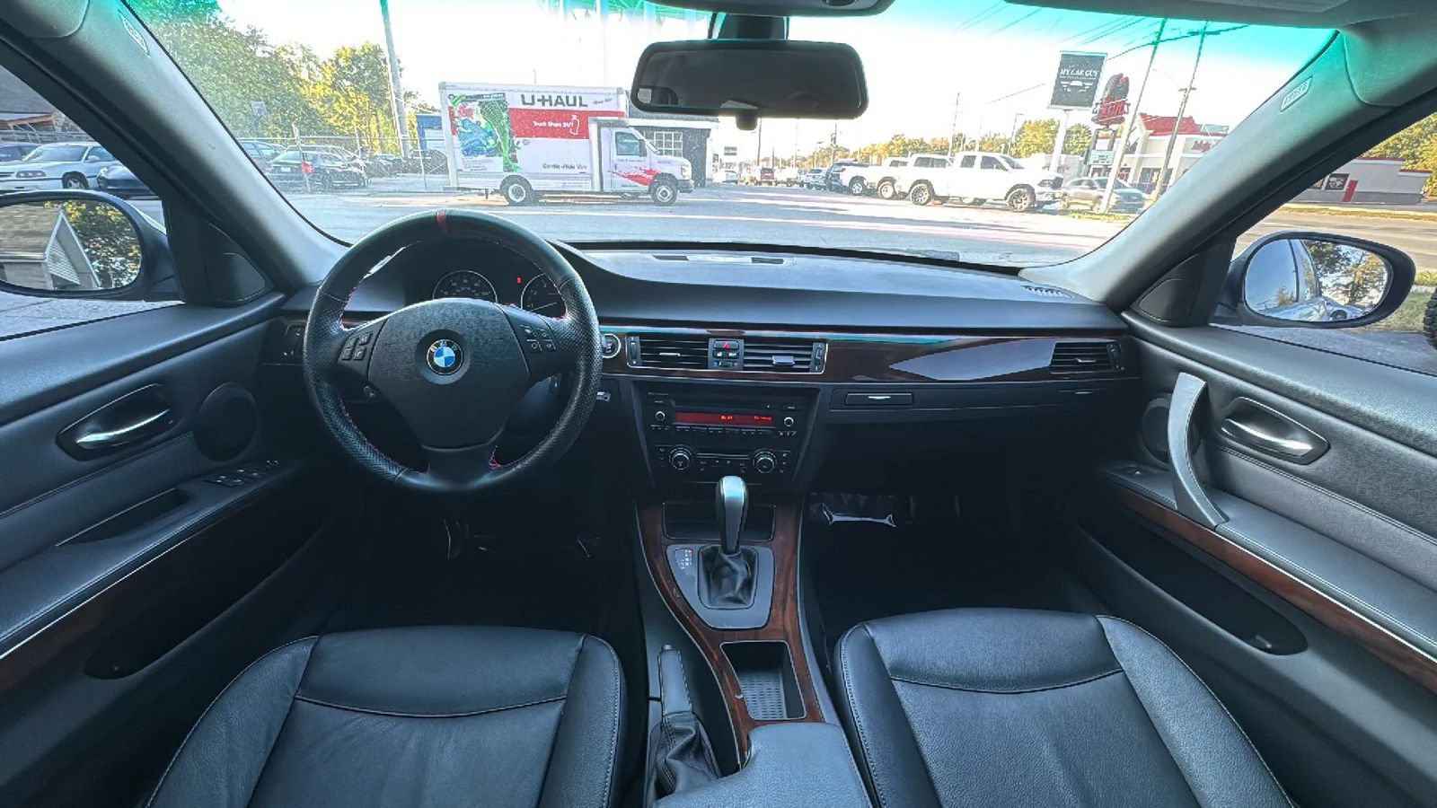 Used 2011 BMW 328i xDrive Sedan AWD/4WD image 10