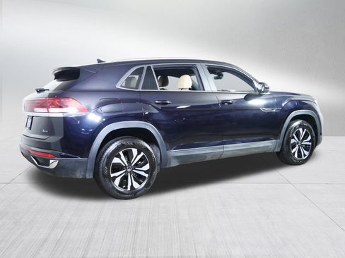 Certified 2025 Volkswagen Atlas Cross Sport SE image 7