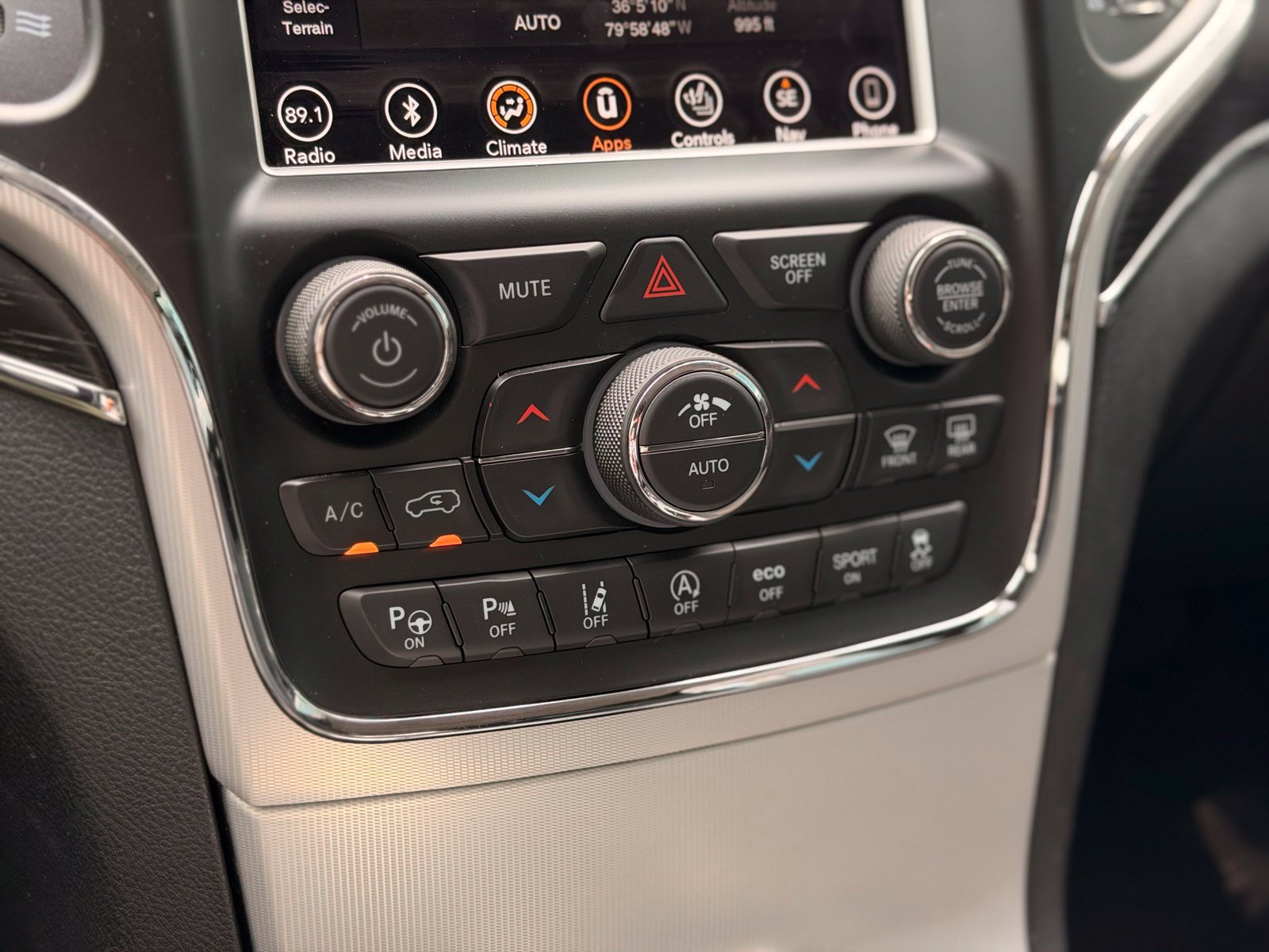 Used 2018 Jeep Grand Cherokee Summit w/ Platinum Series Group AWD/4WD image 62