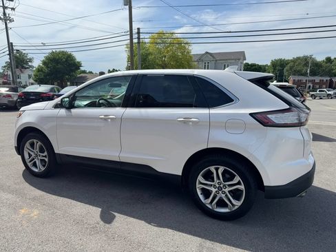 Used 2018 Ford Edge Titanium w/ Technology Package AWD/4WD image 9