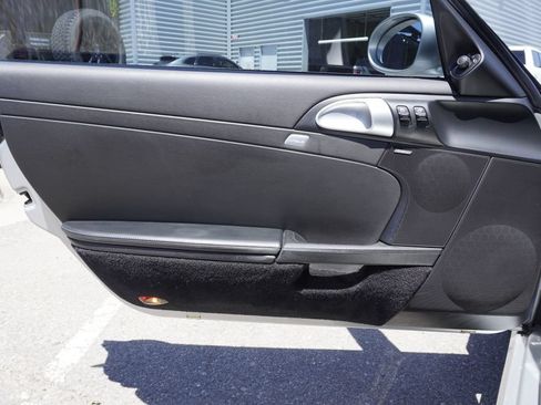 Used 2006 Porsche Cayman S RWD image 17