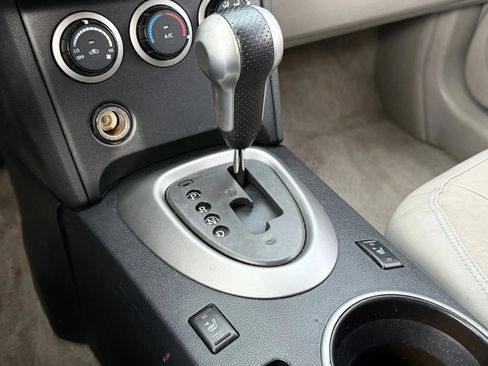 Used 2009 Nissan Rogue SL w/ Premium Pkg image 27