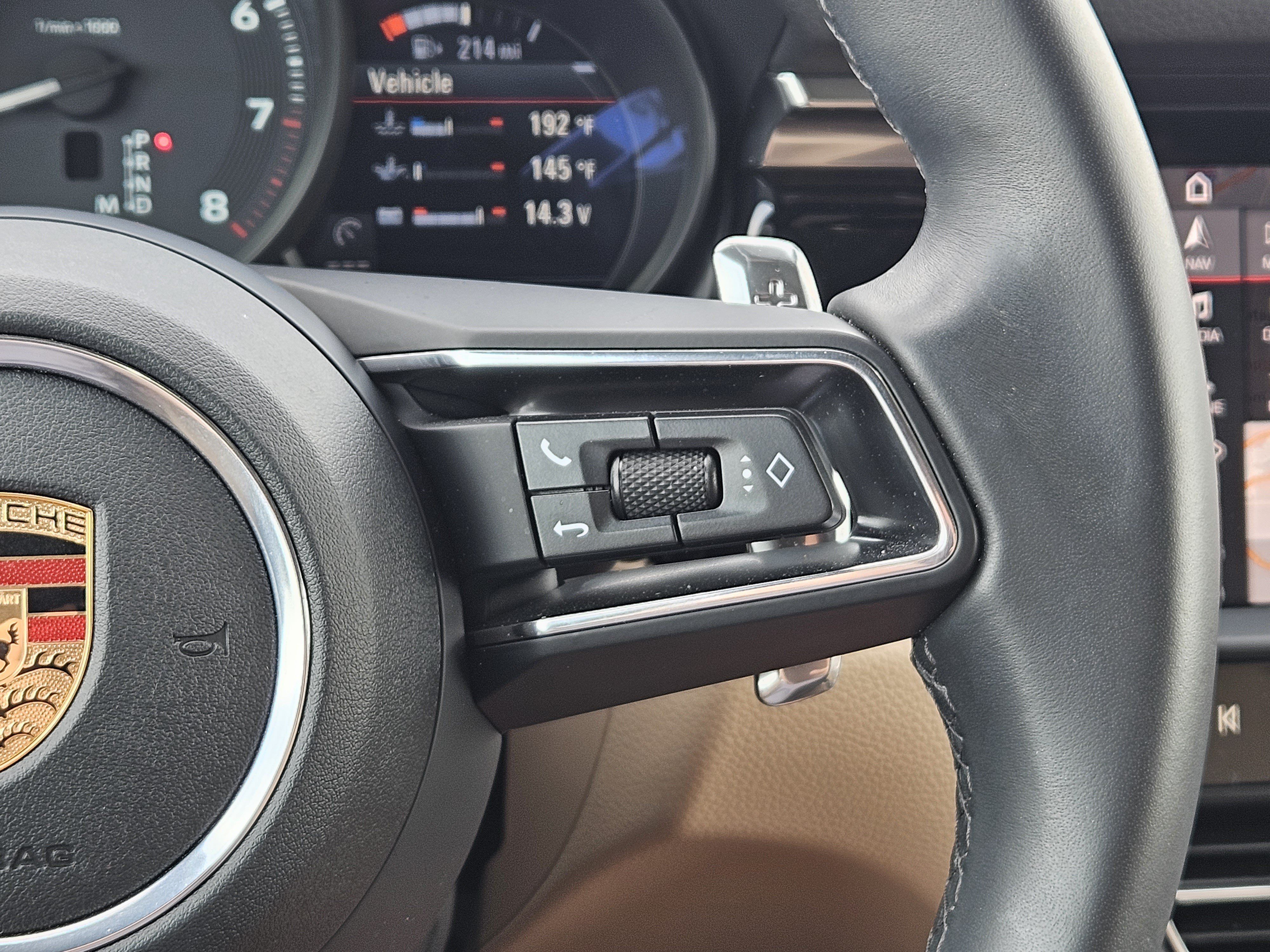 Certified 2026 Porsche Macan AWD/4WD image 27