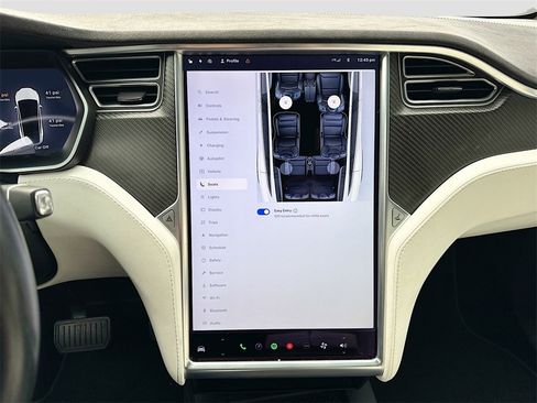 Used 2017 Tesla Model X 75D image 22