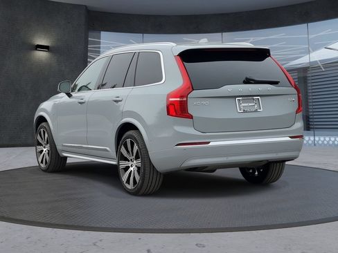 Used 2025 Volvo XC90 T8 Ultra w/ Protection Package Premier AWD/4WD image 3
