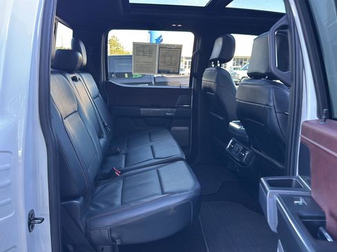 Used 2022 Ford F150 Lariat image 11