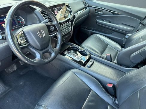 Certified 2020 Honda Pilot Touring image 4