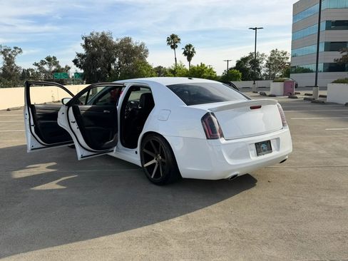 Used 2013 Chrysler 300 S RWD image 59