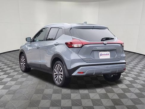 Used 2024 Nissan Kicks SV FWD image 8