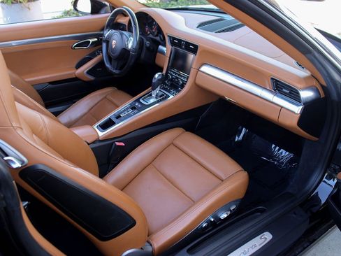 Used 2013 Porsche 911 Carrera S image 19