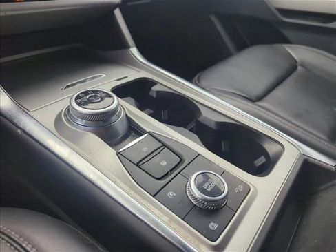 Used 2023 Ford Explorer XLT w/ Equipment Group 202A image 14