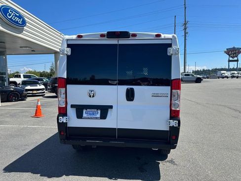 Used 2025 RAM ProMaster 2500 w/ U-Haul Equipment Group FWD image 3