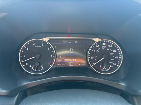 Used 2025 Nissan Sentra SV w/ Trunk Package FWD image 16
