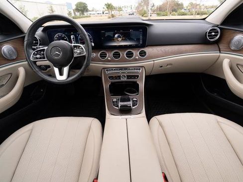 Used 2020 Mercedes-Benz E 350 Sedan image 13
