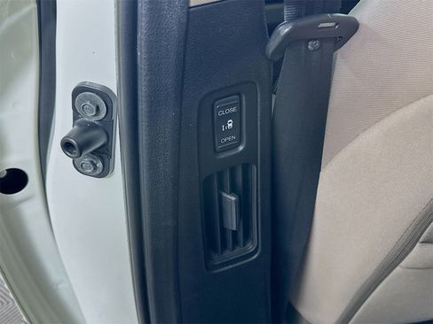 Used 2019 Honda Odyssey EX image 20