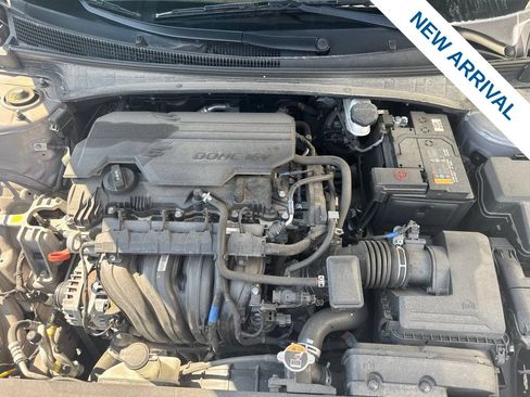Used 2023 Hyundai Elantra SEL w/ Convenience Package FWD image 29