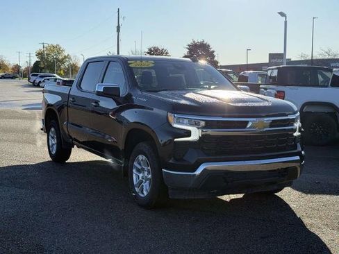 Used 2022 Chevrolet Silverado 1500 LT image 4
