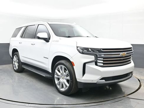Used 2022 Chevrolet Tahoe High Country image 2