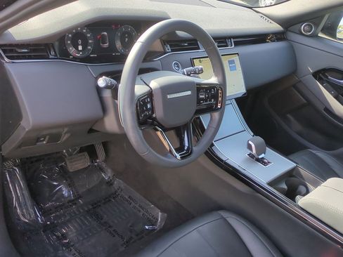 Used 2024 Land Rover Range Rover Evoque S image 9