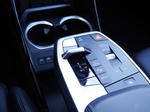 Certified 2025 BMW X2 xDrive28i image 27