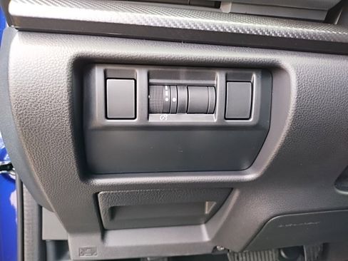 Used 2025 Subaru Crosstrek 2.5i Wilderness w/ Crosstrek Mirror Package image 24