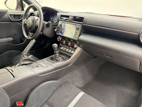 Used 2023 Toyota GR86 Premium w/ ALL Weather Mat Package (TMS) image 27